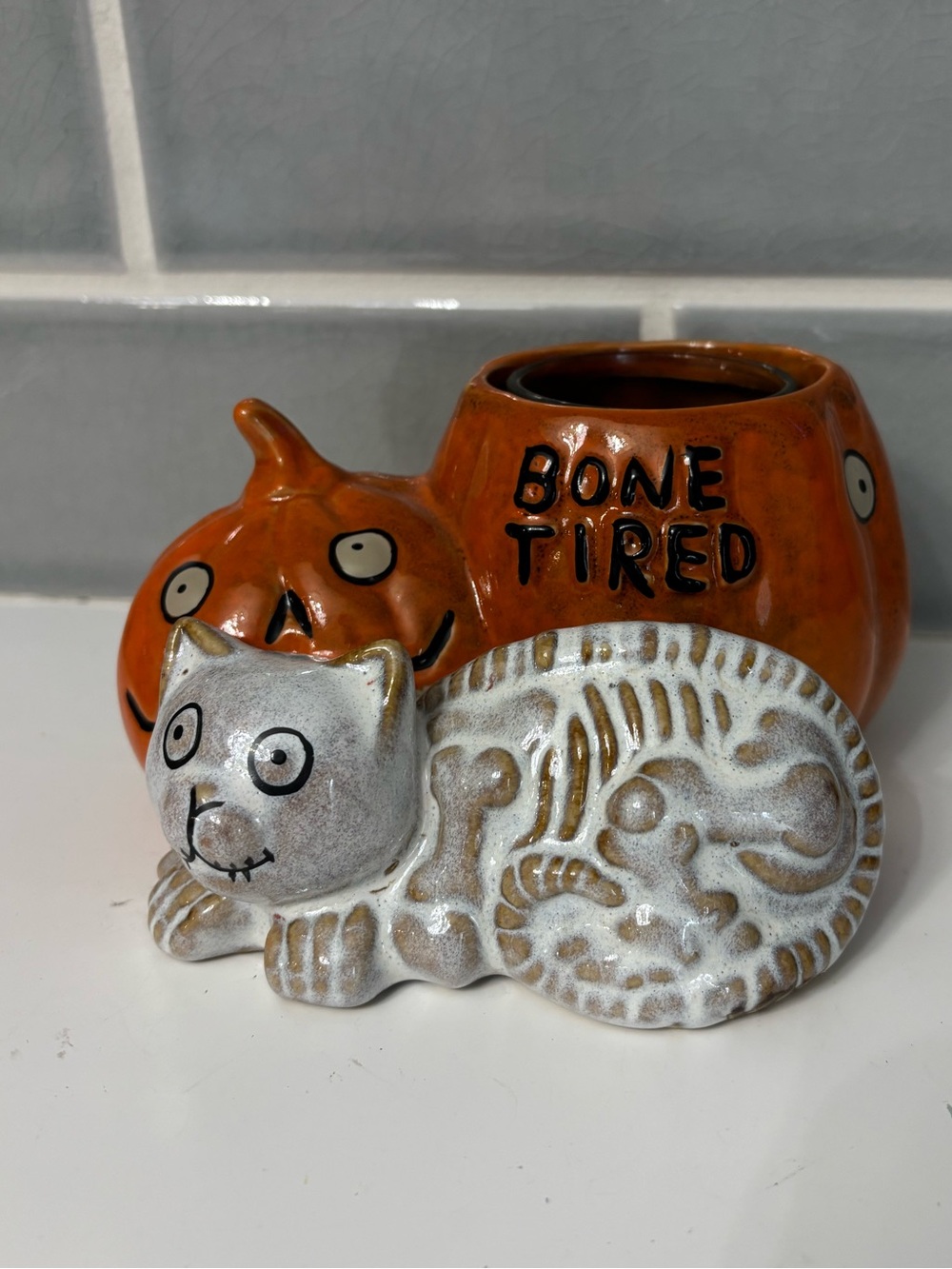 Yankee Candle Boney Bunch "Bone Tired" ceramic votive and tea light candle holde